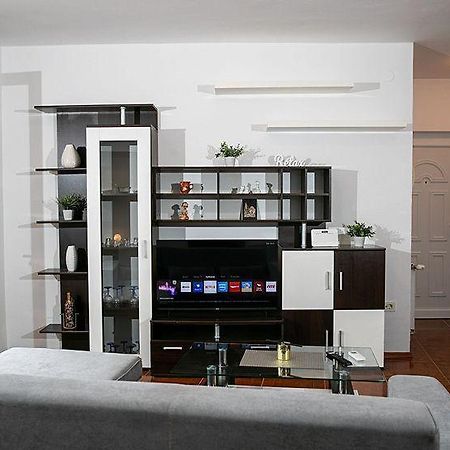 Apartment Orbanic ロヴィニ エクステリア 写真
