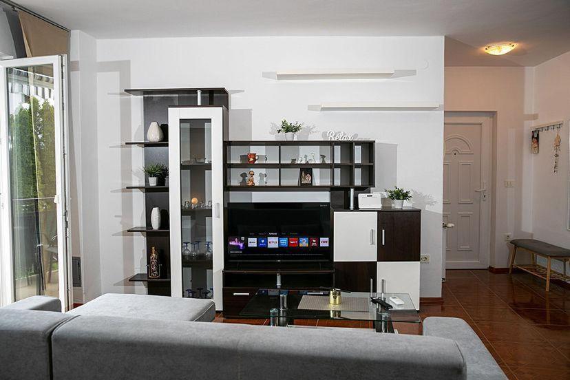 Apartment Orbanic ロヴィニ エクステリア 写真